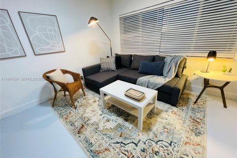 Снять в аренду квартиру в Майами-Бич, Флорида 1 спальня, 58.44м2, № 2003545 - фото 11