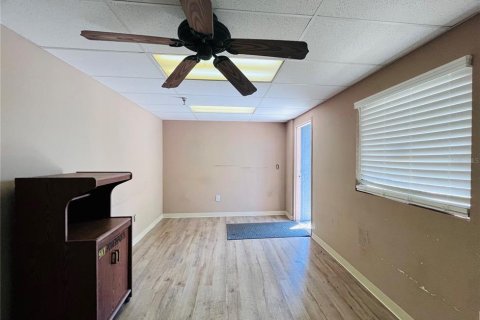 Immobilier commercial à louer à Port Richey, Floride № 1648404 - photo 8