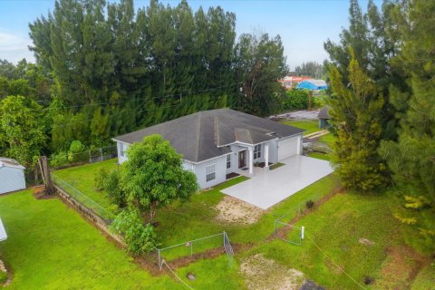 Villa ou maison à vendre à St. Lucie, Floride: 4 chambres, 192.12 m2 № 2401386 - photo 30