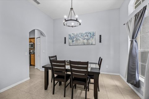 Villa ou maison à vendre à St. Lucie, Floride: 4 chambres, 192.12 m2 № 2401386 - photo 5