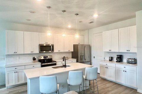 Townhouse in Davenport, Florida 3 bedrooms, 201.97 sq.m. № 1723512 - photo 30