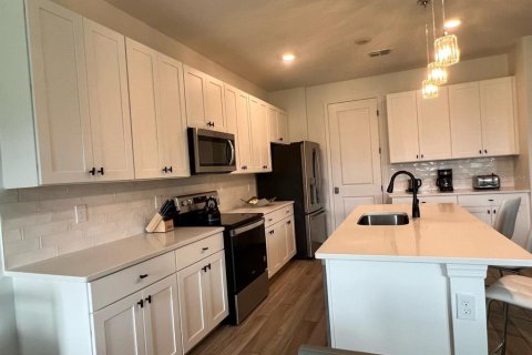 Townhouse in Davenport, Florida 3 bedrooms, 201.97 sq.m. № 1723512 - photo 148