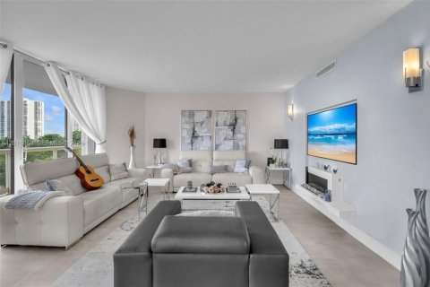 Condo in Aventura, Florida, 3 bedrooms  № 2185857