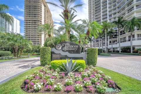 Condo in Aventura, Florida, 3 bedrooms № 2185857 - photo 28