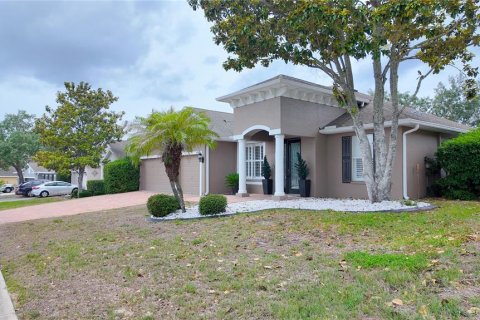 Casa en alquiler en Spring Hill, Florida, 4 dormitorios, 201.97 m2 № 1688120 - foto 2