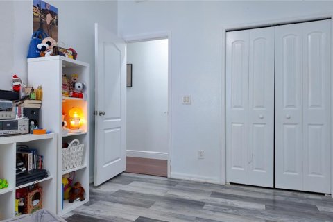 Casa en alquiler en Spring Hill, Florida, 4 dormitorios, 201.97 m2 № 1688120 - foto 15