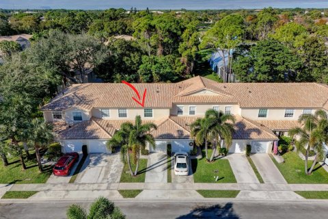 Townhouse in Jupiter, Florida 2 bedrooms, 114.55 sq.m. № 2249560
