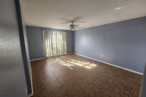 Appartement à louer à Kissimmee, Floride: 4 chambres, 157.93 m2 № 1788118 - photo 3