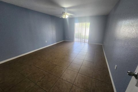 Appartement à louer à Kissimmee, Floride: 4 chambres, 157.93 m2 № 1788118 - photo 7