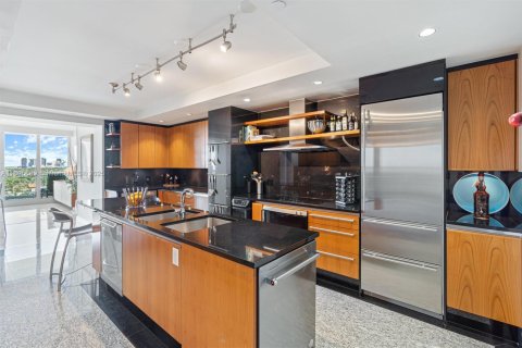 Condominio en venta en Fort Lauderdale, Florida, 3 dormitorios, 324.04 m2 № 1961561 - foto 23