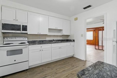 Casa en alquiler en Lakeland, Florida, 2 dormitorios, 110 m2 № 1883931 - foto 9