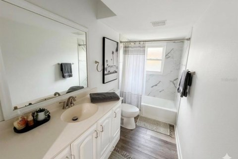 Купить виллу или дом в Сарасота, Флорида 8 комнат, 125.6м2, № 2106240 - фото 25