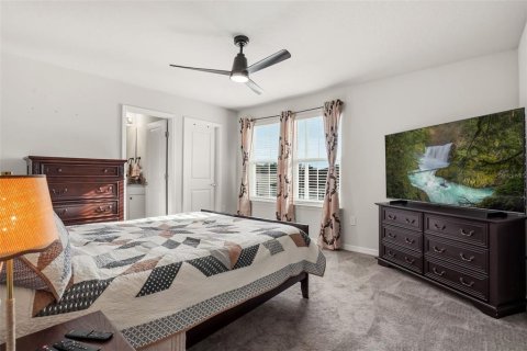 House in Winter Haven, Florida 4 bedrooms, 274.99 sq.m. № 2113751 - photo 27
