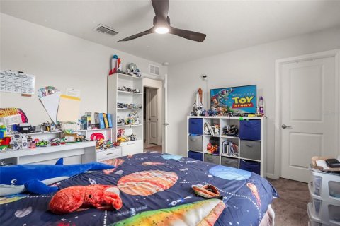 House in Winter Haven, Florida 4 bedrooms, 274.99 sq.m. № 2113751 - photo 23