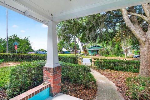 House in Gainesville, Florida 3 bedrooms, 124.49 sq.m. № 2222022 - photo 5