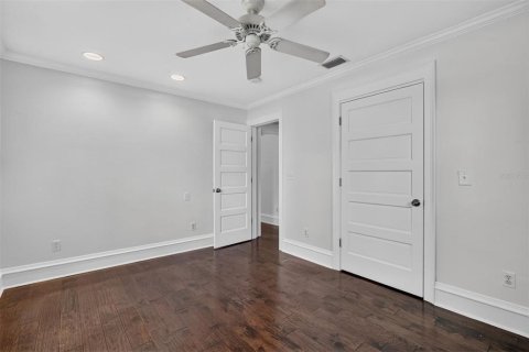 House in Gainesville, Florida 3 bedrooms, 124.49 sq.m. № 2222022 - photo 17