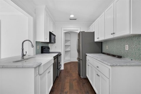 House in Gainesville, Florida 3 bedrooms, 124.49 sq.m. № 2222022 - photo 10