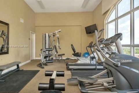 Copropriété à louer à Miami, Floride: 2 chambres, 115.29 m2 № 1968936 - photo 9