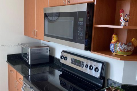 Copropriété à louer à Miami, Floride: 2 chambres, 115.29 m2 № 1968936 - photo 12