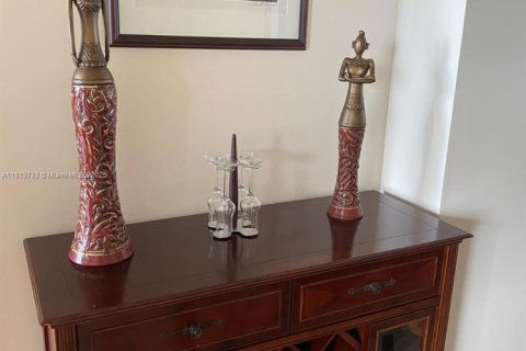 Copropriété à louer à Miami, Floride: 2 chambres, 115.29 m2 № 1968936 - photo 18