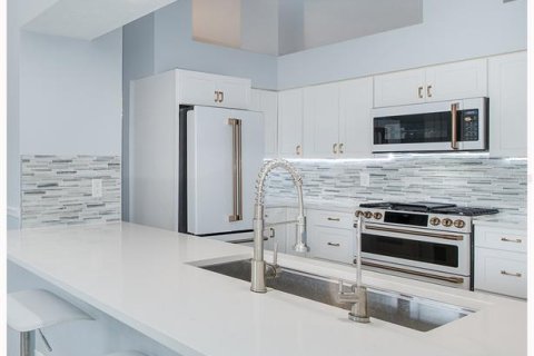 Casa en venta en Palm Harbor, Florida, 3 dormitorios, 209.49 m2 № 2383873 - foto 23
