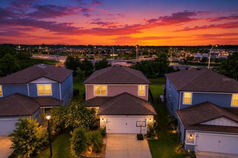 House in Parrish, Florida 4 bedrooms, 204.85 sq.m. № 2294991