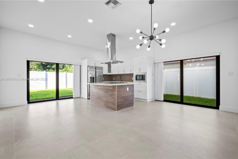 Villa ou maison à louer à West Palm Beach, Floride: 3 chambres, 172.52 m2 № 2019487 - photo 17
