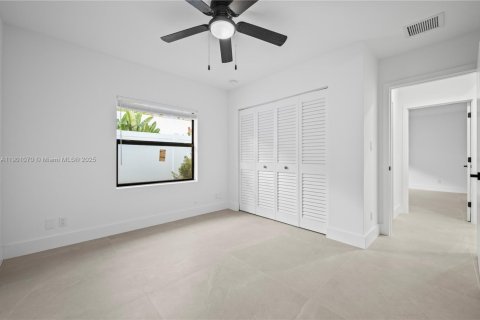 Villa ou maison à louer à West Palm Beach, Floride: 3 chambres, 172.52 m2 № 2019487 - photo 27
