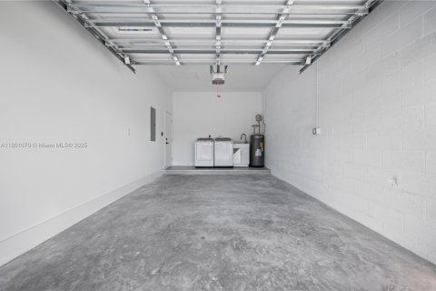 Villa ou maison à louer à West Palm Beach, Floride: 3 chambres, 172.52 m2 № 2019487 - photo 15