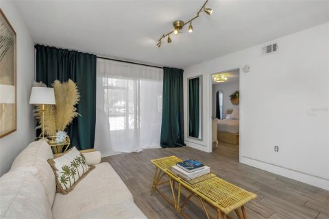 Condominio en venta en Dunedin, Florida, 1 dormitorio, 63.17 m2 № 1904571 - foto 16