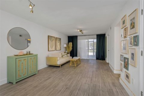 Condominio en venta en Dunedin, Florida, 1 dormitorio, 63.17 m2 № 1904571 - foto 10
