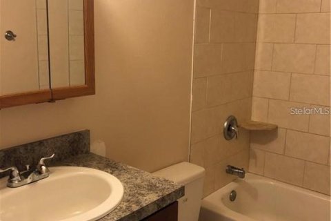 Apartamento en alquiler en Kissimmee, Florida, 2 dormitorios, 83.33 m2 № 1829926 - foto 2