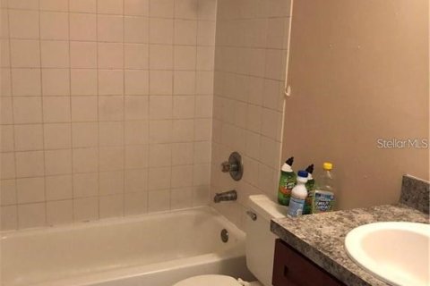 Apartamento en alquiler en Kissimmee, Florida, 2 dormitorios, 83.33 m2 № 1829926 - foto 6