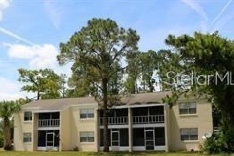 Apartamento en alquiler en Kissimmee, Florida, 2 dormitorios, 83.33 m2 № 1829926 - foto 1