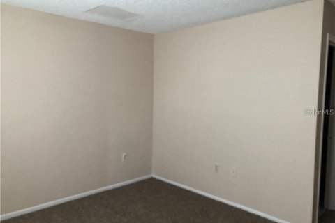 Apartamento en alquiler en Kissimmee, Florida, 2 dormitorios, 83.33 m2 № 1829926 - foto 4