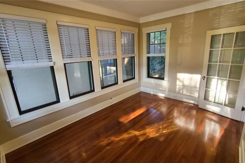 House in Orlando, Florida 2 bedrooms, 150.41 sq.m. № 1191784 - photo 5