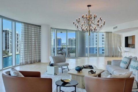 Copropriété à vendre à Fort Lauderdale, Floride: 3 chambres, 317.45 m2 № 2247652 - photo 3