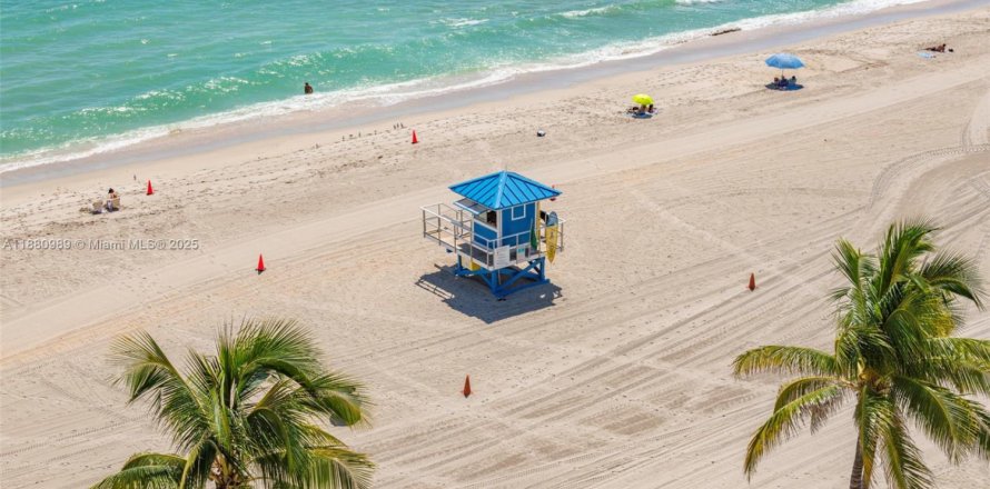 Condo in Hollywood, Florida, 1 bedroom  № 1977625