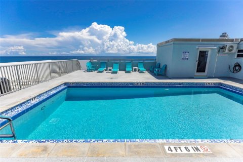 Condo in Hollywood, Florida, 1 bedroom  № 1977625 - photo 25