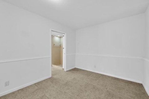 Купить таунхаус в Теквеста, Флорида 5 комнат, 109.25м2, № 2083859 - фото 13