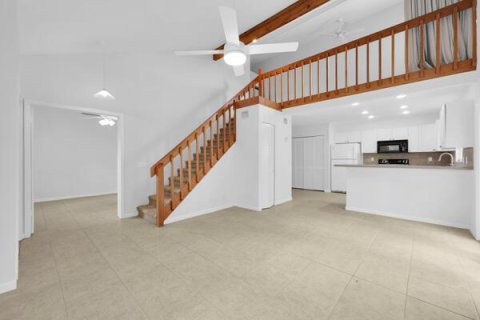 Купить таунхаус в Теквеста, Флорида 5 комнат, 109.25м2, № 2083859 - фото 5