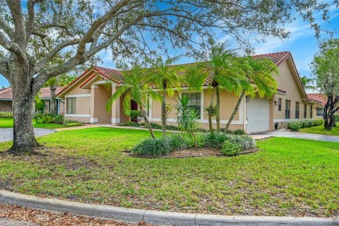 Casa en alquiler en Coral Springs, Florida, 4 dormitorios, 299.42 m2 № 1729106 - foto 4
