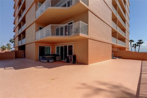 Condo in Saint Petersburg, Florida, 3 bedrooms  № 1552190 - photo 3