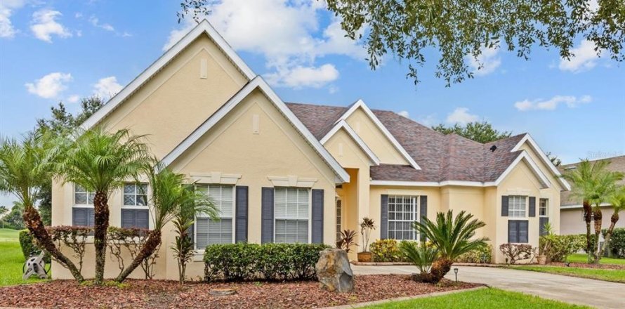 Casa en Kissimmee, Florida 3 dormitorios, 250.09 m2 № 1900630