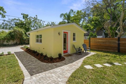 Immobilier commercial à vendre à Dunedin, Floride: 2 chambres, 136.29 m2 № 1784488 - photo 7