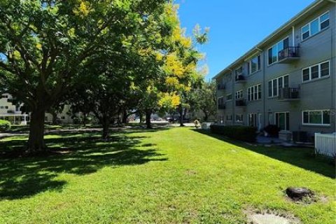 Condo in Clearwater, Florida, 2 bedrooms  № 2391358 - photo 15