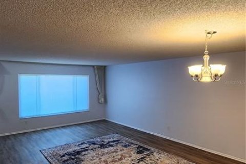Condo in Clearwater, Florida, 2 bedrooms  № 2391358 - photo 8