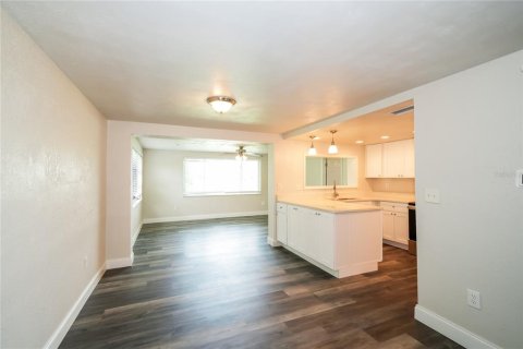 Villa ou maison à louer à Holiday, Floride: 3 chambres, 124.86 m2 № 1866045 - photo 5