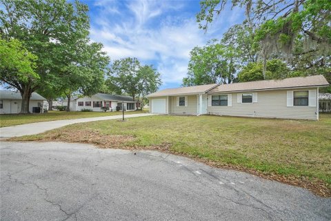 House in Leesburg, Florida 2 bedrooms, 102.56 sq.m. № 1732685 - photo 4