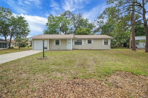 House in Leesburg, Florida 2 bedrooms, 102.56 sq.m. № 1732685 - photo 3
